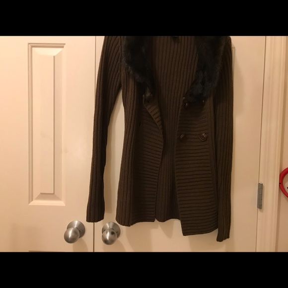 Wet Seal gently gently used Faux fur Sweater Size Small - Picture 6 of 11